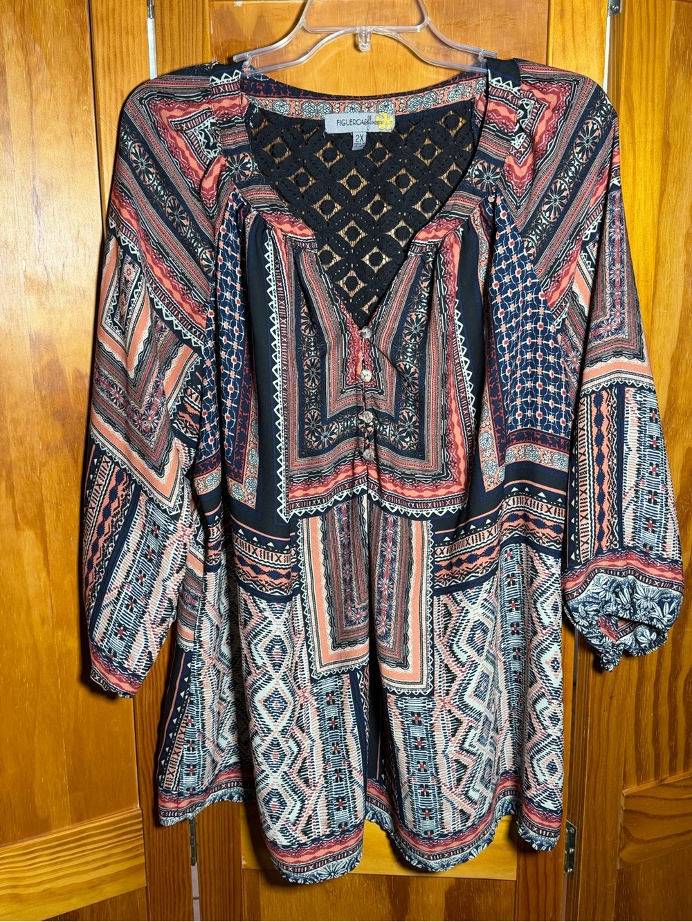 Fig & Flower Boho Geometric Peasant Top in Black and Coral w/Lace Back|Sz 2X